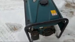 Как запустить бензиновый генератор "Makita"