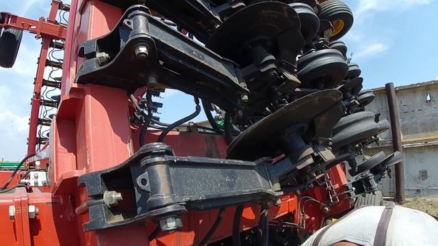 Однажды в Кировограской области. Зерновая сеялка Борго (Bourgault) смотреть онлайн