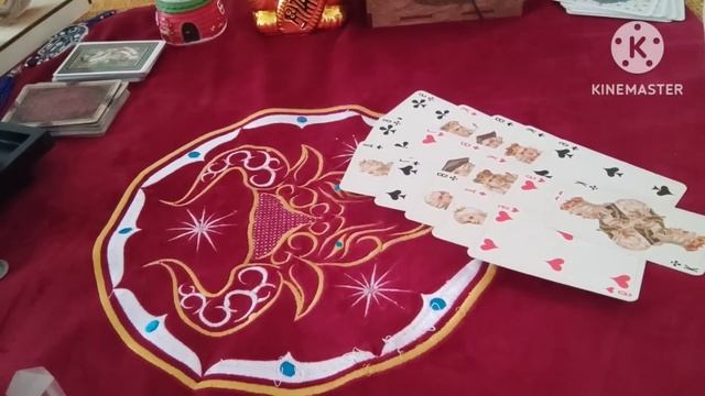 Крестовый король и соперница Бубновая дама. Что у них в доме? В семье? В отношениях? смотреть онлайн