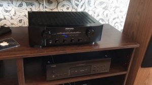 Интегральный усилитель Marantz PM8006 - распаковка и включение
