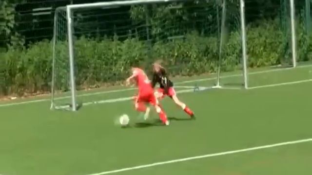 Sesión Entrenamiento de Fútbol Para Niños de 10-11 años смотреть онлайн