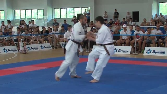 Sergo Armenian VS Dilyan Nikolov on Wfko grand-prix Bulgaria. смотреть онлайн