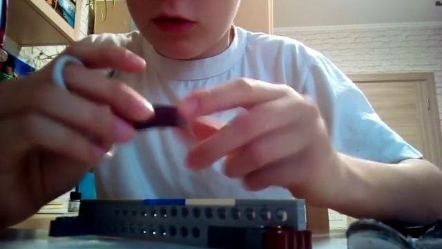 Как сделать перилку для фингерборда из LEGO!!! смотреть онлайн