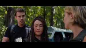 Дивергент, глава 3: За стеной