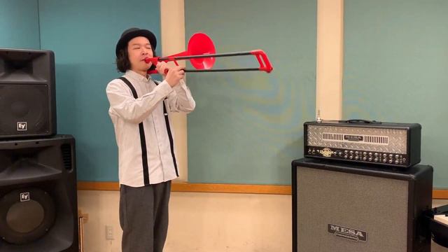 【pBone】プロのトロンボーン奏者がプラスチックトロンボーン pBoneを吹いてみた【 たなせゆうや（Calmera）】 смотреть онлайн