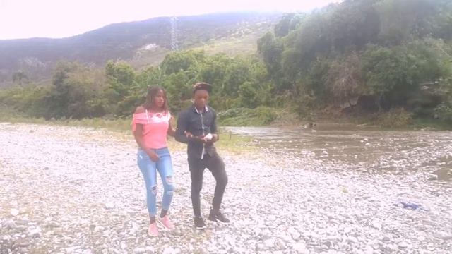 Kouri vinn gade kote atis tidjo mennen Mennaj li al wè fanmil lotbo dlo😂😆 смотреть онлайн