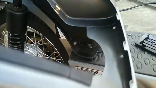 Tvs xl 100 self start #iTouch में बेट्री कहां है ? смотреть онлайн