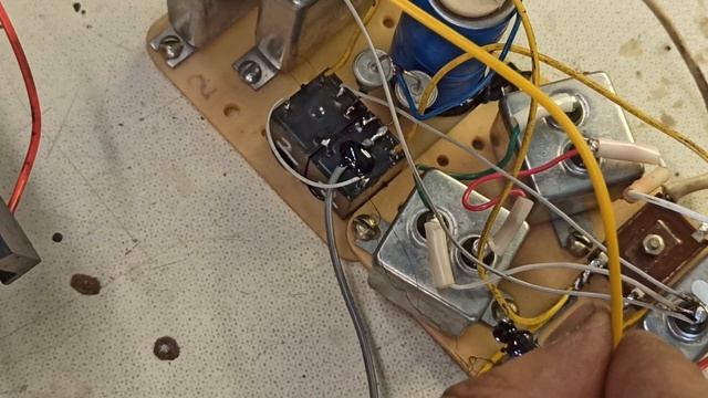 Как сделать из двух старых или новых телефонов переговорное устройство на большие расстояния? смотреть онлайн