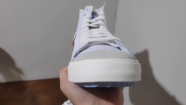 Quick Look : Nike Blazer Mid 77 Jumbo White Dark Russet White Sail смотреть онлайн