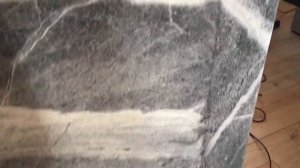 ОТДЕЛКА СТЕН ГИБКИМ КАМНЕМ (КАМЕННЫЕ ОБОИ). Часть 2..mp4