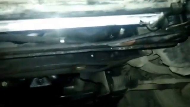 Замена радиатора Mercedes W221