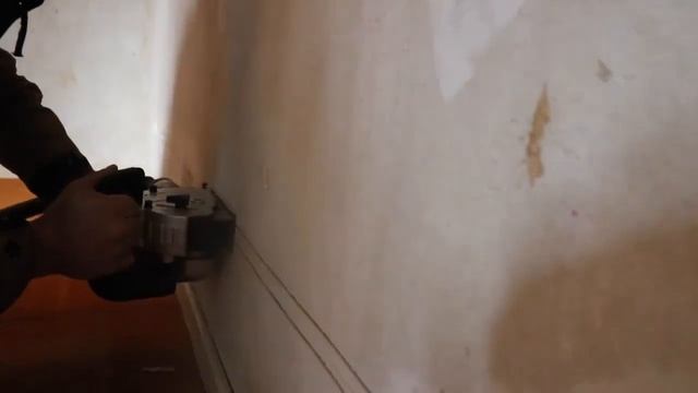 MAQUINA ABRIR RASGOS EINHELL TH-MA 1300 смотреть онлайн