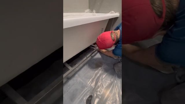 Установка ванны в ванной) смотреть онлайн