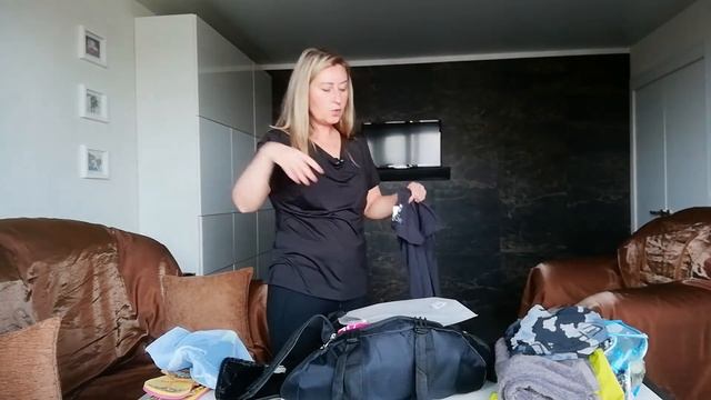 МИНИМАЛИЗМ / ЧТО В МОЕЙ СПОРТИВНОЙ СУМКЕ? смотреть онлайн