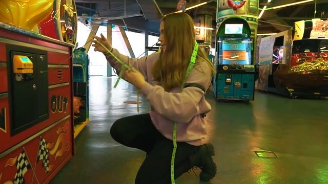 24 ЧАСА В ИГРОВОМ ЦЕНТРЕ ! МЫ СОРВАЛИ ДЖЕКПОТ