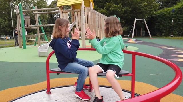 Poppleton Playground - England | Playground Customer Case by KOMPAN смотреть онлайн