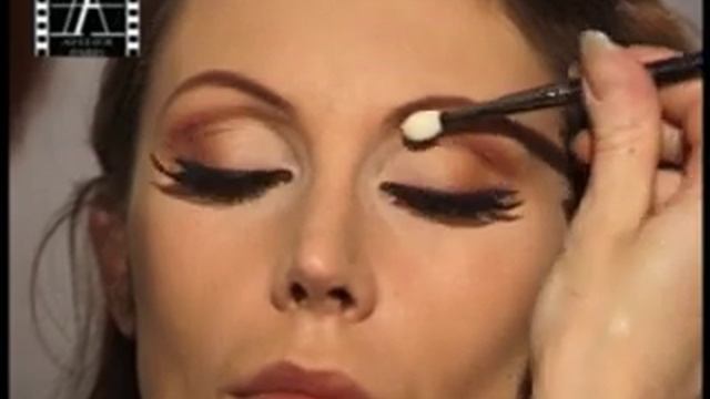 Makeup Tutorial : Oriental Makeup | Make-Up Atelier Paris