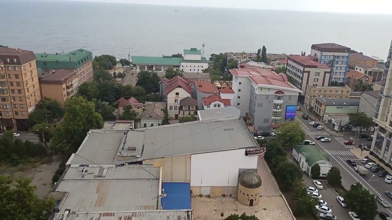 Красивый вид на море и город г. Махачкала смотреть онлайн