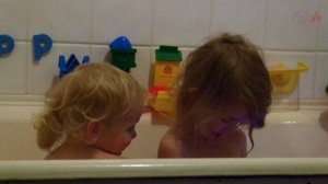 Munchkin & Konfidence toddler Bathtime Fun