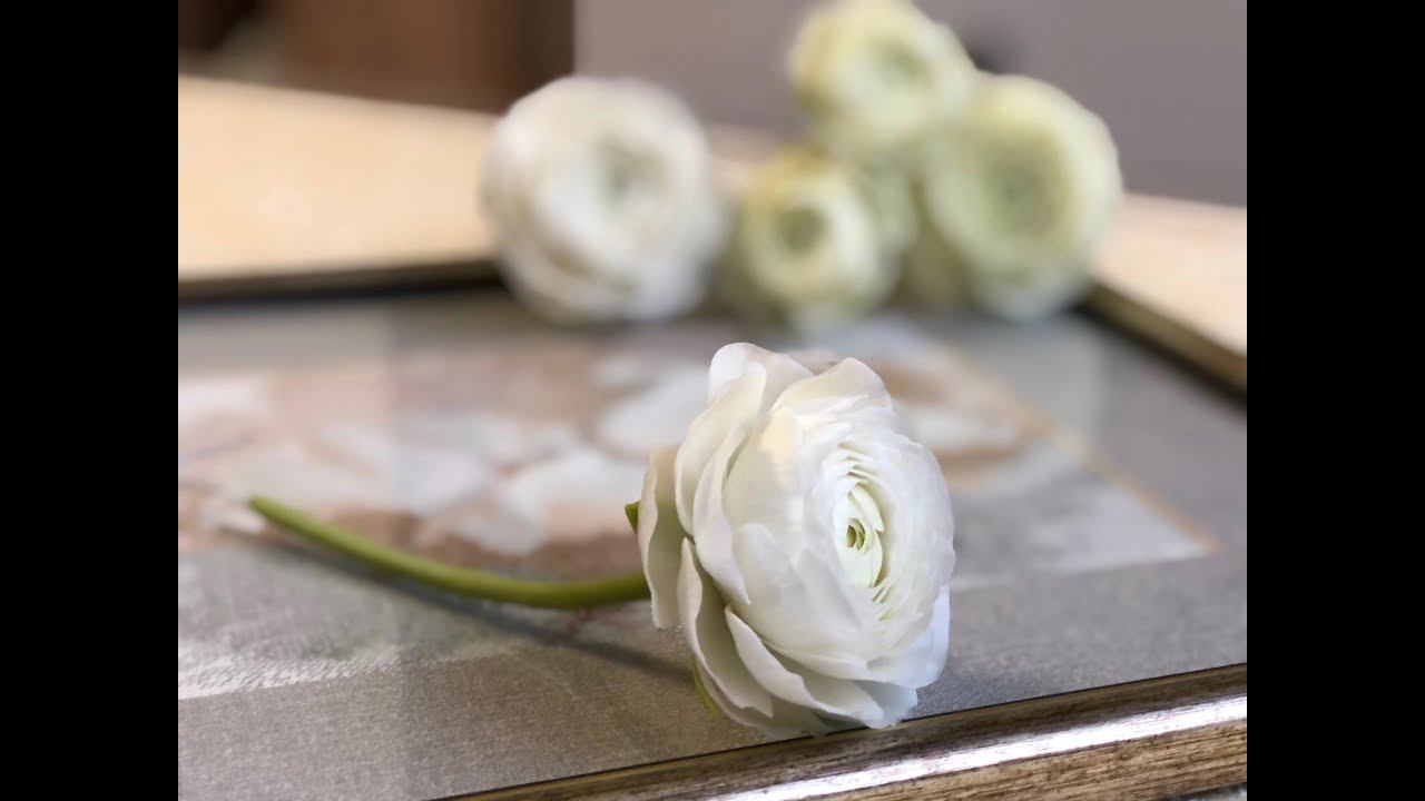 Белый ранункулюс из холодного фарфора. Cold Porcelain White Ranunculus.
