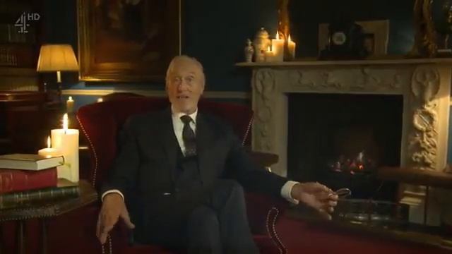 Charles Dance Reads an Amazon user review for March of The Penguins смотреть онлайн
