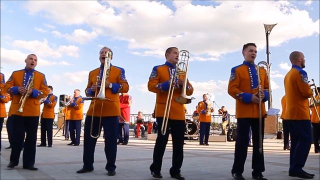 Уралбэнд — танцующий оркестр Павлова смотреть онлайн