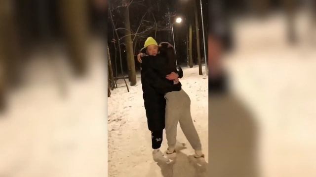 Красивые парни и девушки из TikTok #1 смотреть онлайн