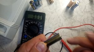 Как проверить батарейку мультиметром.  Простыми словами и наглядно