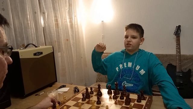 Сергей Беляев читает стих Сергея Есенина "Белая берёза" смотреть онлайн