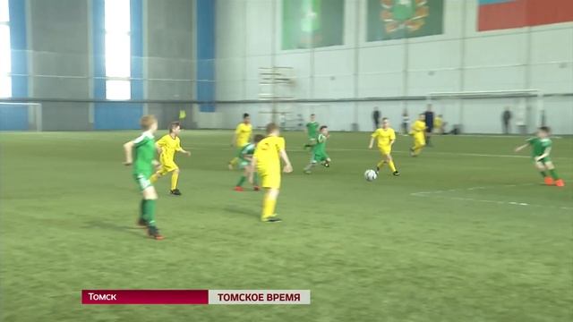 Единственный томич-профессионал выиграл второй бой смотреть онлайн