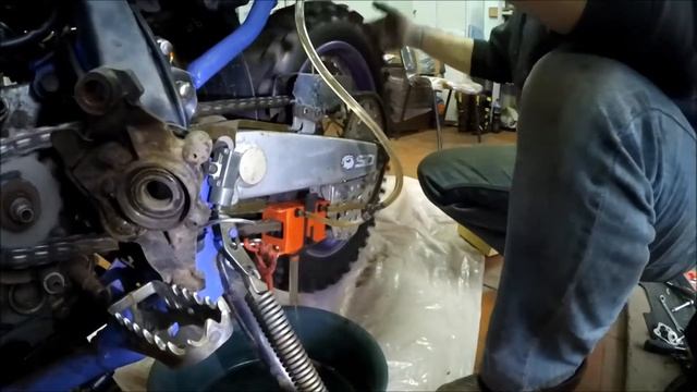 How to clean chain on enduro Yamaha TTR250 смотреть онлайн
