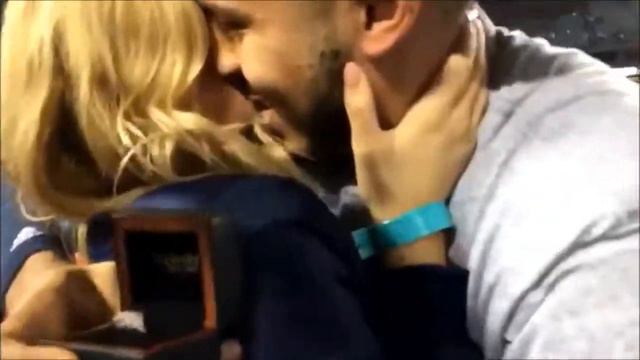 Carlos Correa proposes смотреть онлайн