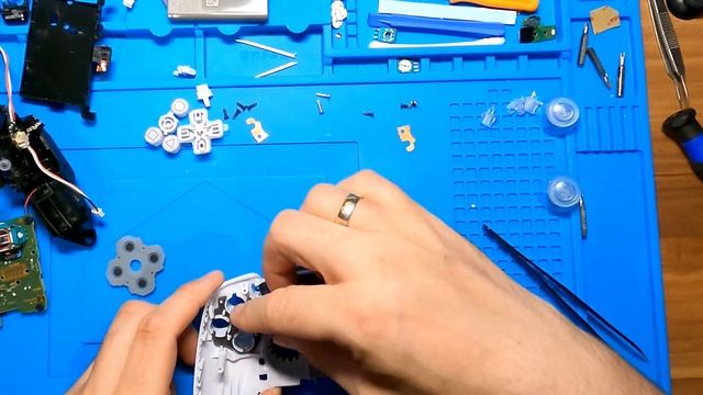 PS5 Controller umbau auf LED mit eXtremeRate Kit смотреть онлайн