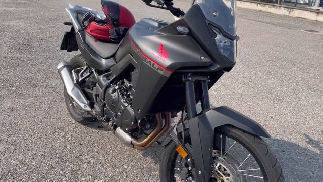 Test ride Honda Transalp 750 смотреть онлайн