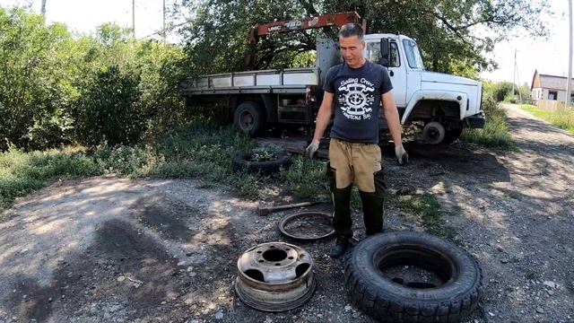 ГРУЗОВОЙ ШИНОМОНТАЖ!!!! Видео урок для начинающих водителей грузовиков!!! смотреть онлайн