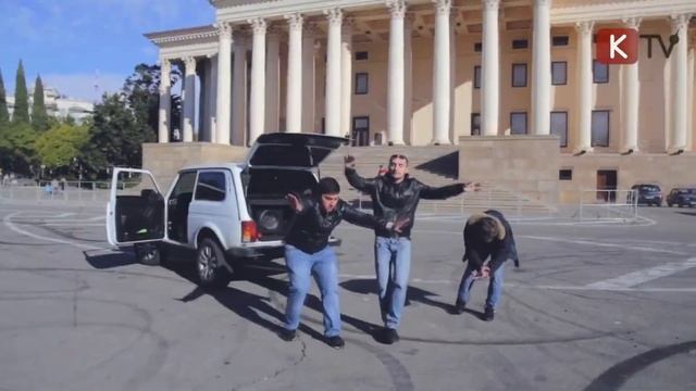 ШОК!!! СТРИМЕРША РАЗДЕЛАСЬ НА СТРИМЕ ЗА КРУГЛЕНЬКИЙ ДОНАТ!!! смотреть онлайн