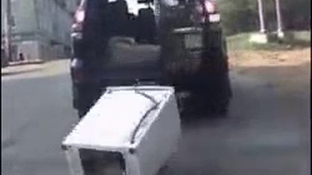 Стиральная машина vs внедорожник смотреть онлайн