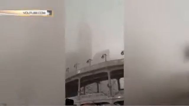 Момент обрушения крана на мечеть аль-Харам в Мекке сняли очевидцы смотреть онлайн