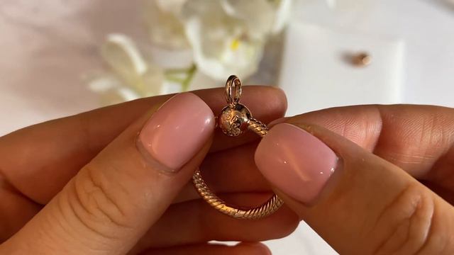 Кулон для шармов «O», средний размер смотреть онлайн