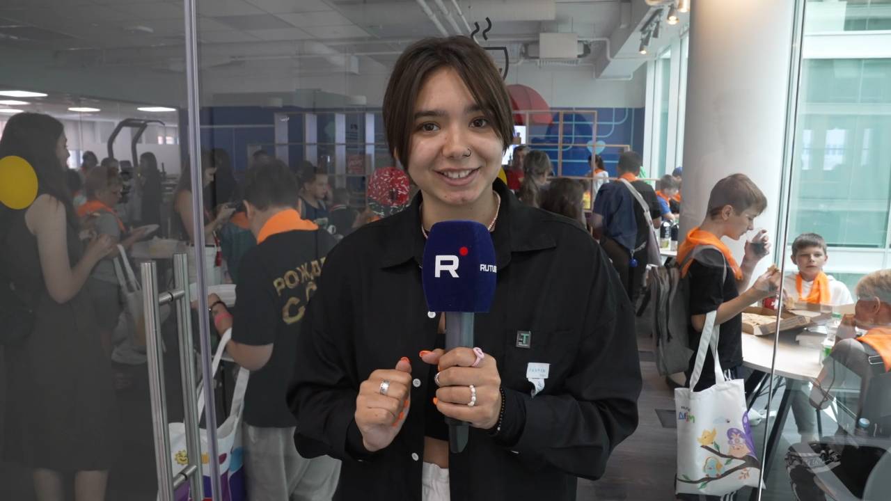 Компании «Газпром-Медиа Холдинга» провели мероприятия для детей «Донецкой смены» смотреть онлайн