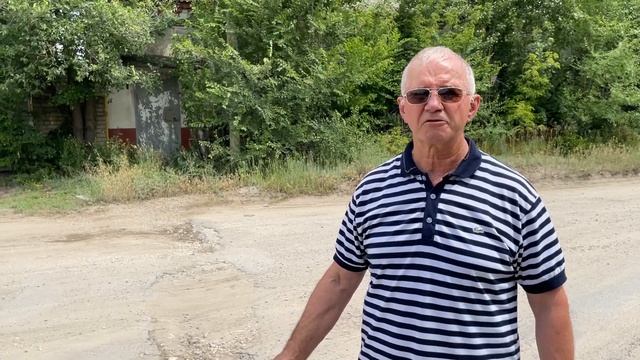 "Власть опять нас обманула". Жители три года ждут обещанный ремонт дороги смотреть онлайн