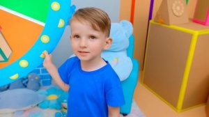 Vania Mania Kids play with different shapes in four colors challenge with dad