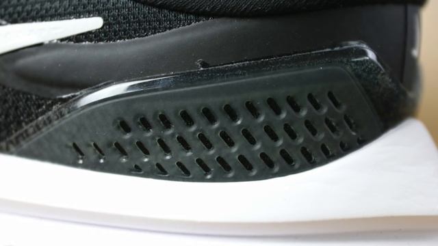 NIKE AIR ZOOM VOMERO 16 Review + On Feet! смотреть онлайн