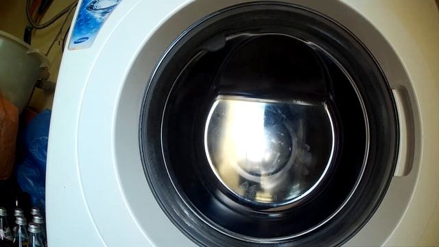 Странные звуки в стиральной машине Самсунг при отжиме!!! смотреть онлайн