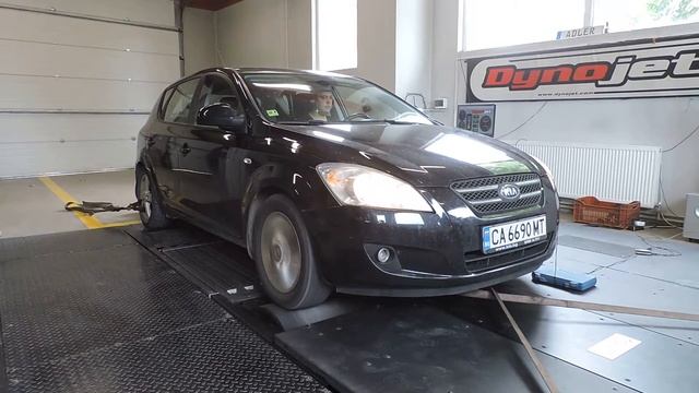 Kia Ceed 2.0 CRDI 136hp Adler Auto Godech Bulgaria Dynojet LINX смотреть онлайн