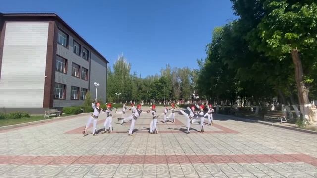 Образцовый детский хореографический ансамбль "Жас дәурен" - танец "Боз жорға" смотреть онлайн
