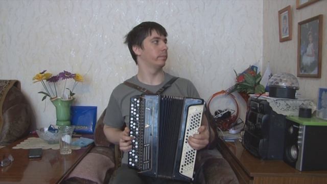 Малиновки заслышав голосок смотреть онлайн
