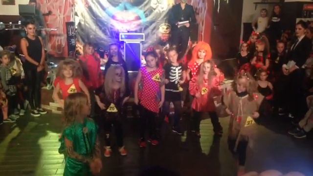 Студия танцев "Фанки бит"Танец "домовенок Кузя" смотреть онлайн