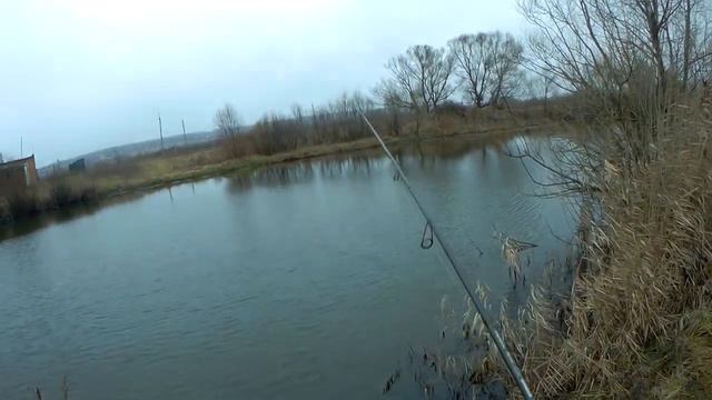 Рыбалка на Малой реке. Щука на колебло! Итоги сезона... смотреть онлайн