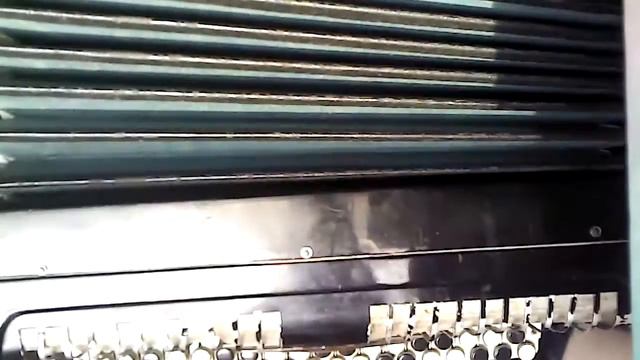 одинокая бродит гармонь !!! на баяне! смотреть онлайн